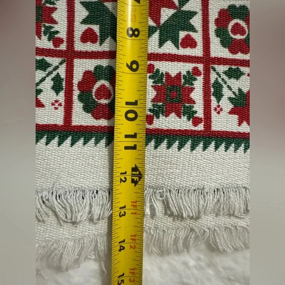 Vintage Placemats Woven Fringed Christmas Holiday Nordic Style Pattern Set of 2 - Picture 7 of 8